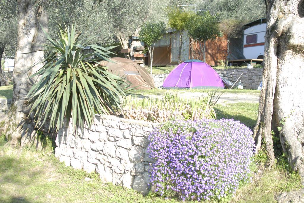 Monja Camping Village Бренцоне сул Гарда Екстериор снимка